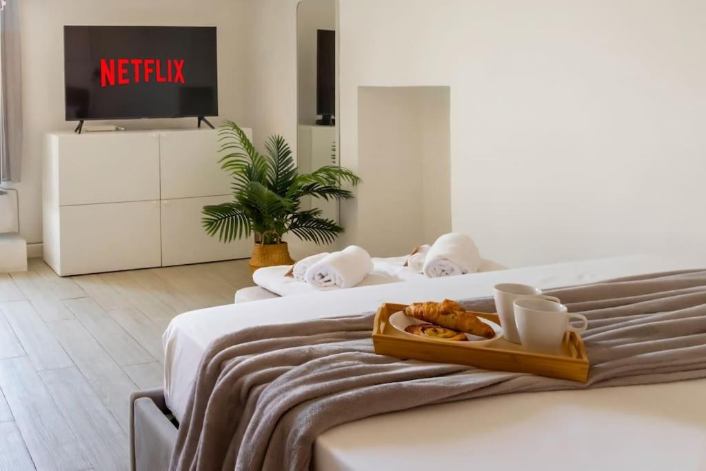 Centro Deluxe Suite Con Wi-Fi E Netflix Торино Екстериор снимка